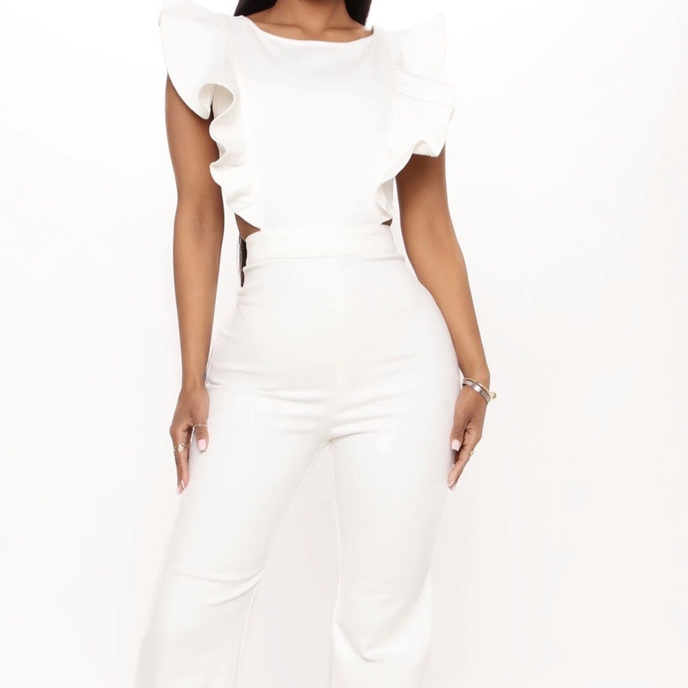 White Ruffle Jumpsuit Sze L